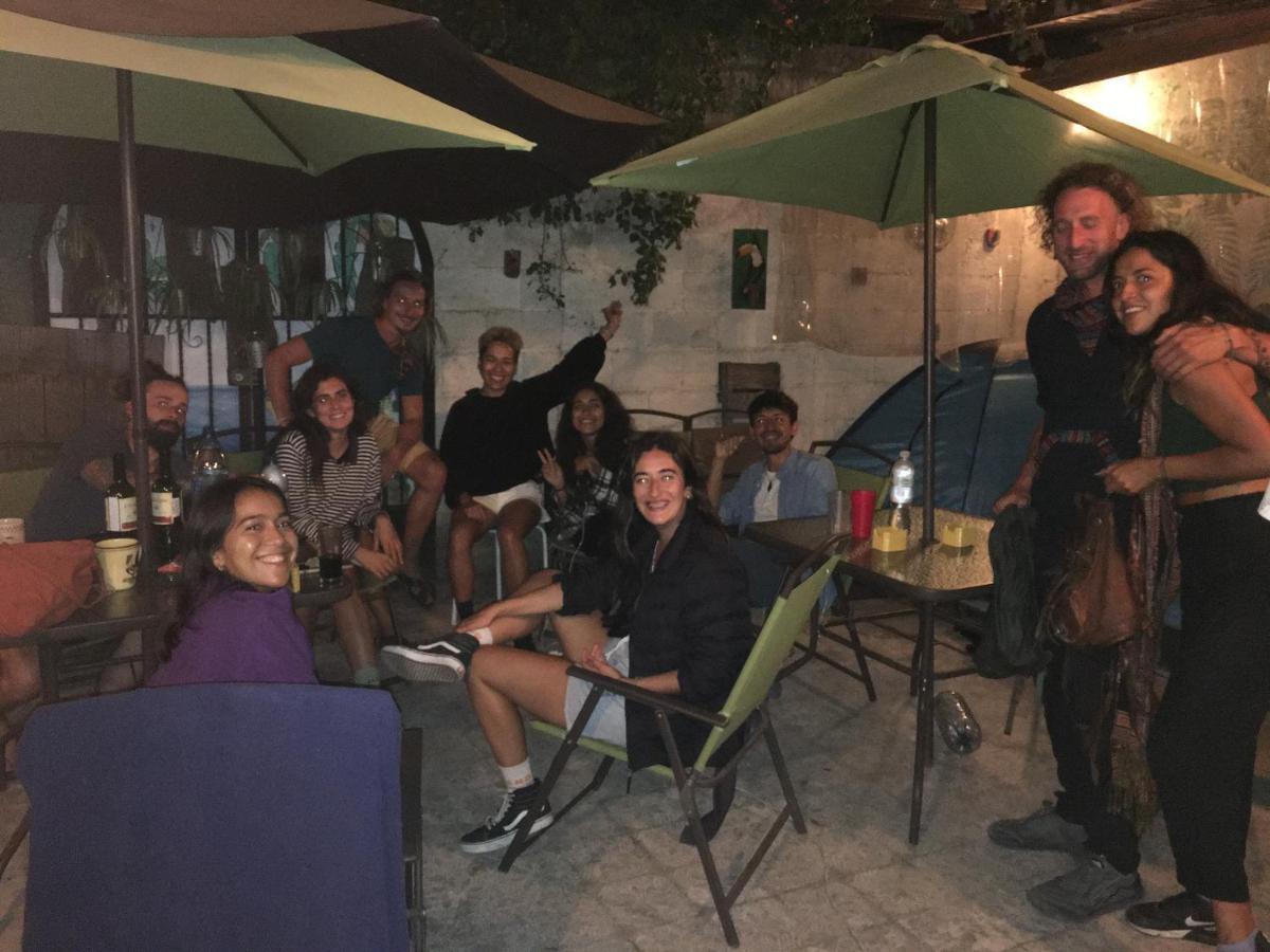 La Gaceta Camping Hotel Antigua Eksteriør billede